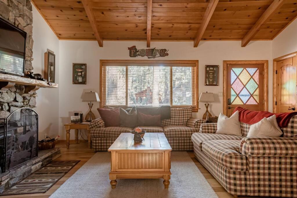 Hot Tub*Kids Room*Family Cabin Big Bear City Extérieur photo